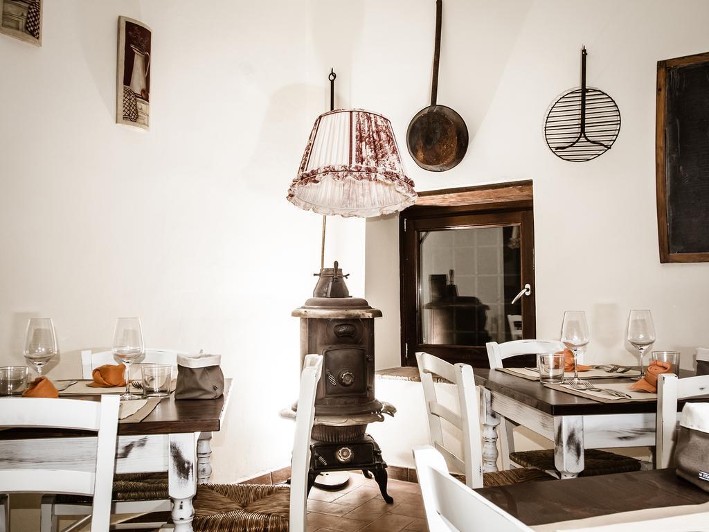 Gasthaus Torre Valbiancara Montebagnolo Exterior foto