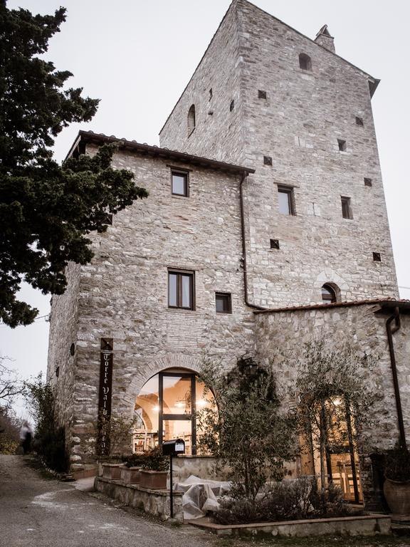 Gasthaus Torre Valbiancara Montebagnolo Exterior foto